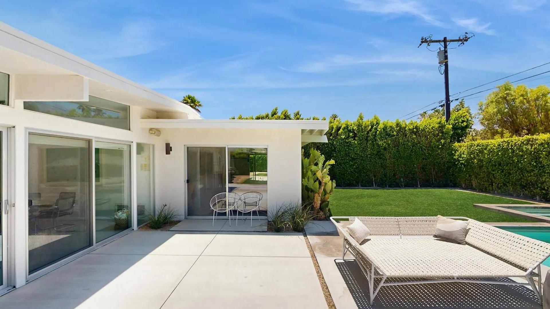 Desert Elegance Permit# 4101 Palm Springs 0*,